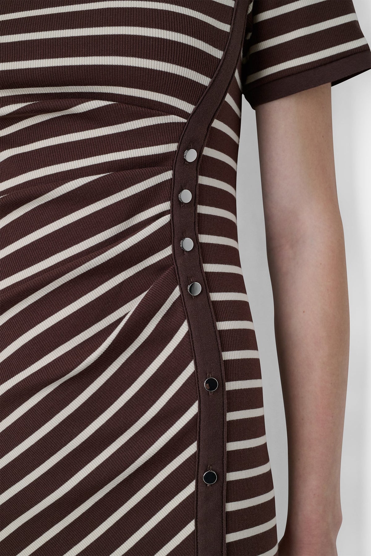 STRIPE MIDI SHEATH DRESS Java/Whitecap | DKNY
