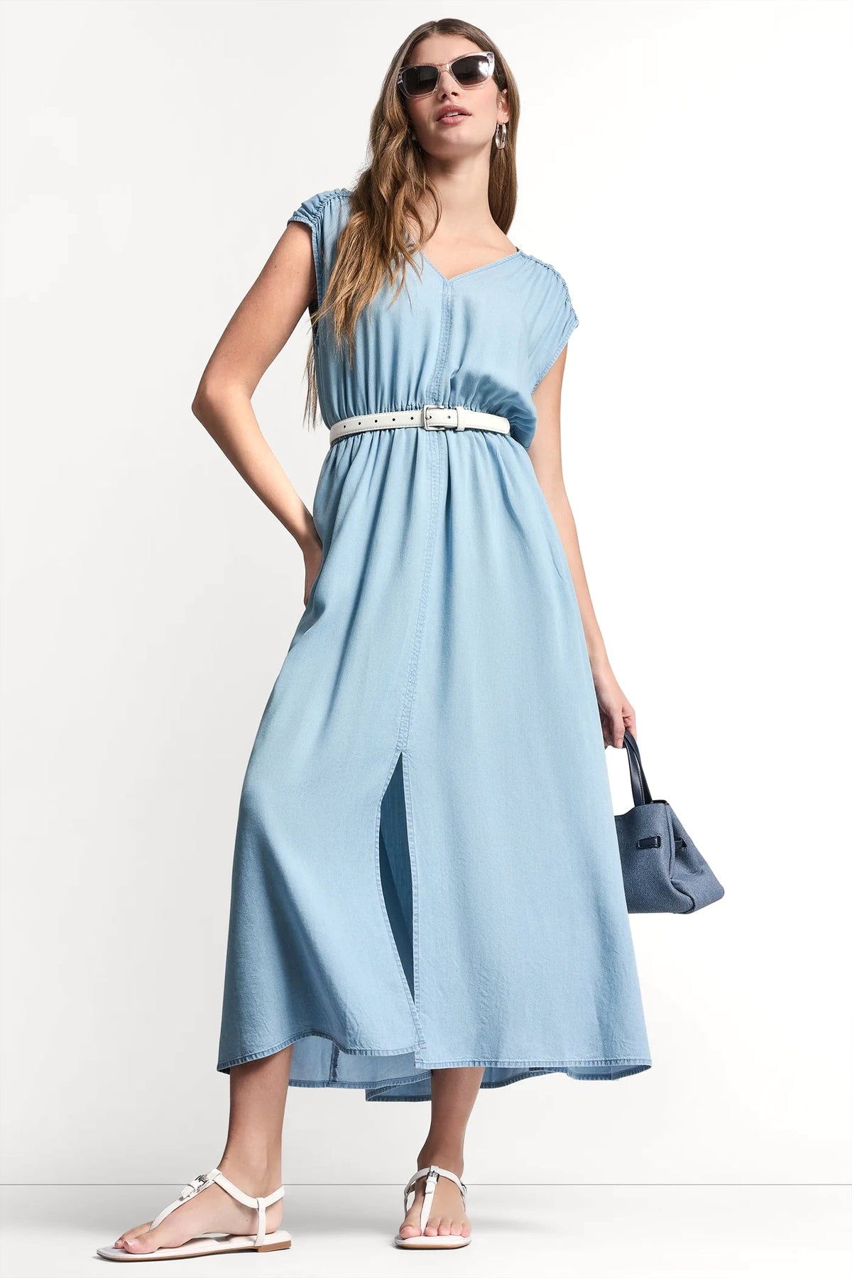 RUCHED V-NECK DRESS WITH TIE WAIST Chambray | DKNY