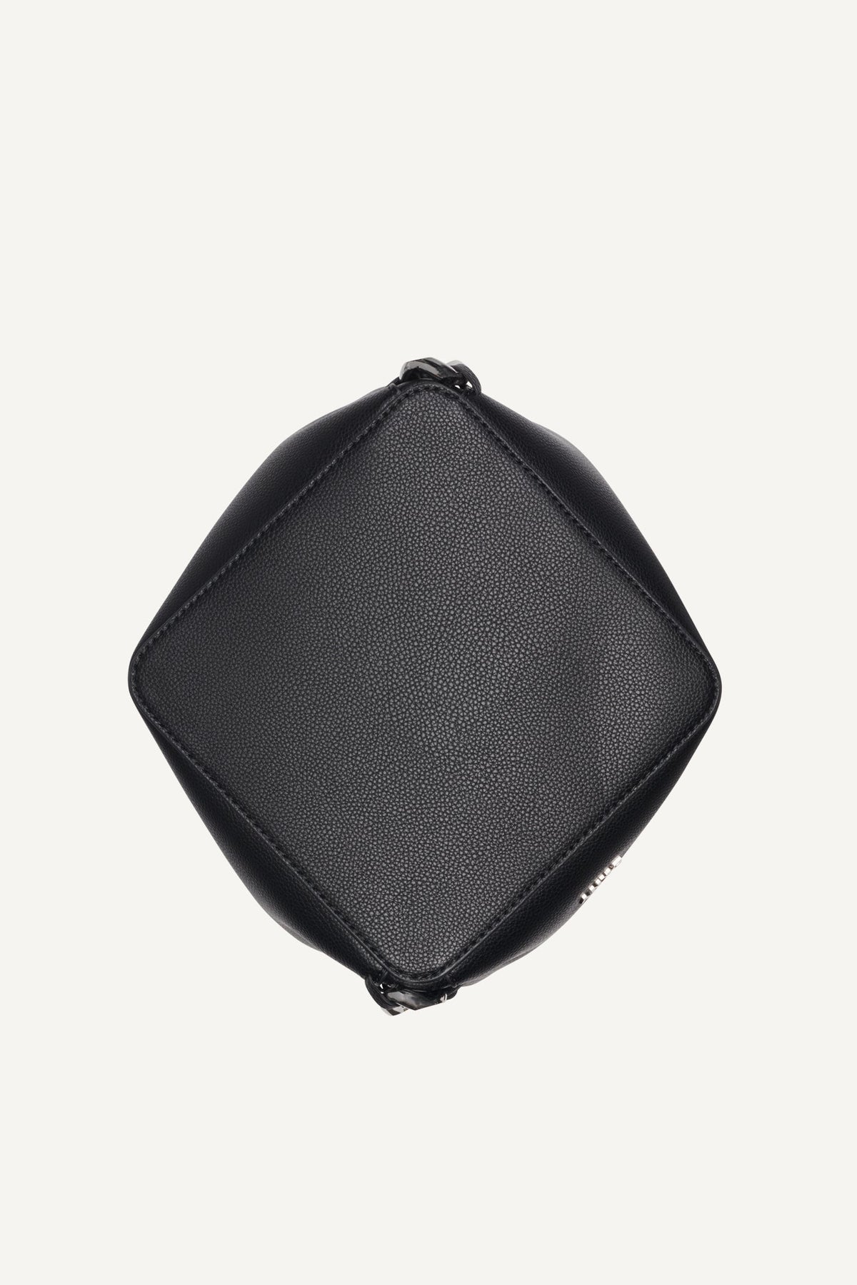 RIONA CHAIN-TRIMMED BUCKET BAG Black | DKNY