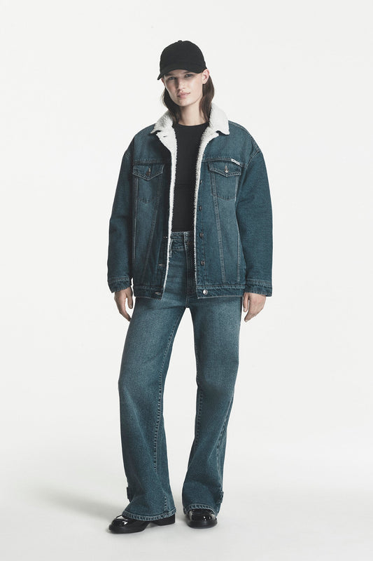 SHERPA COLLAR DENIM TRUCKER JACKET Fordham | DKNY