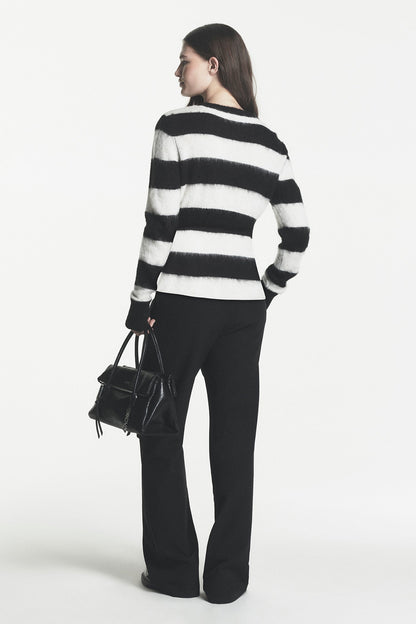 STRIPE CREW NECK SWEATER Black/Ivory | DKNY
