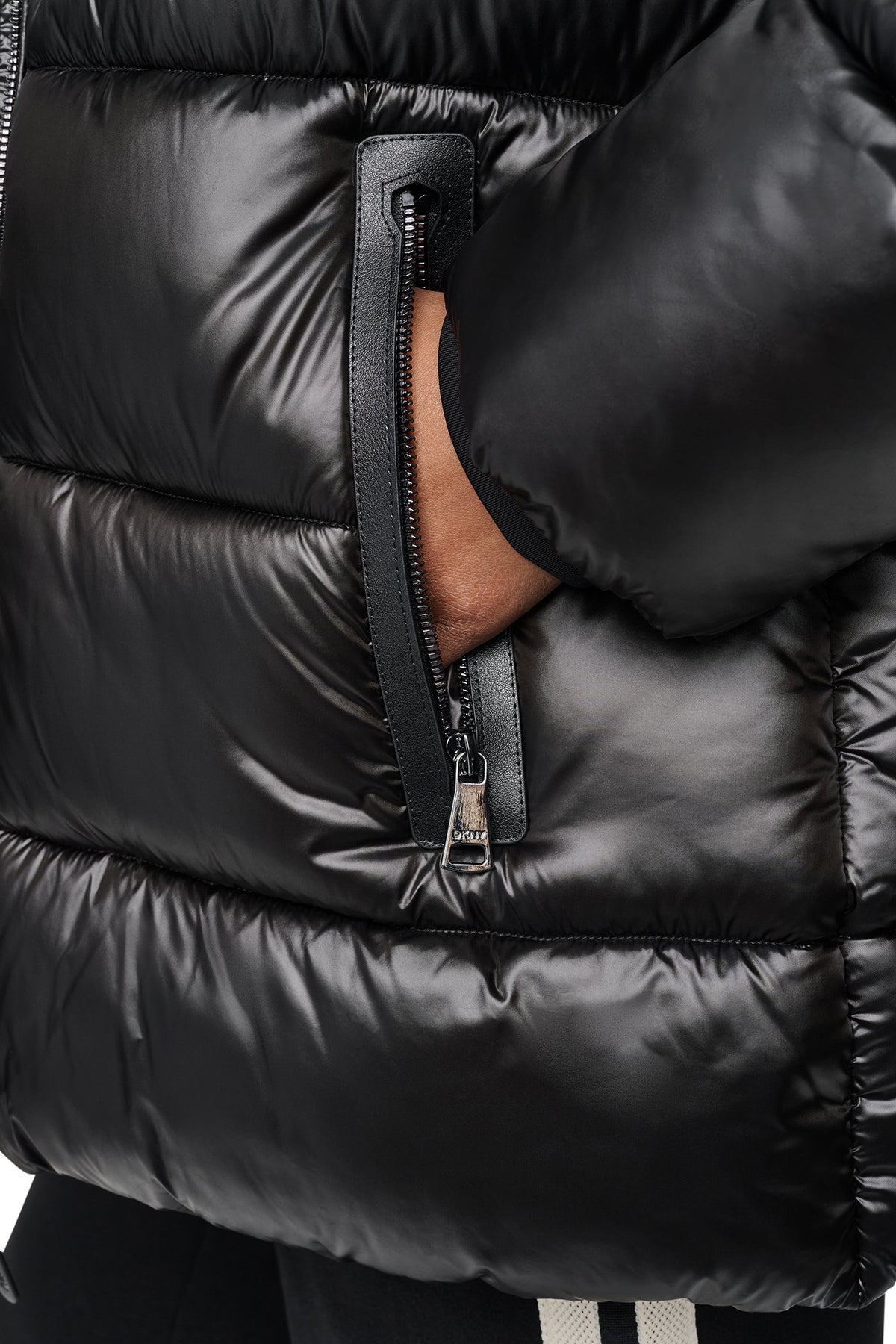PEARALIZED HOODED PUFFER Bitter | DKNY