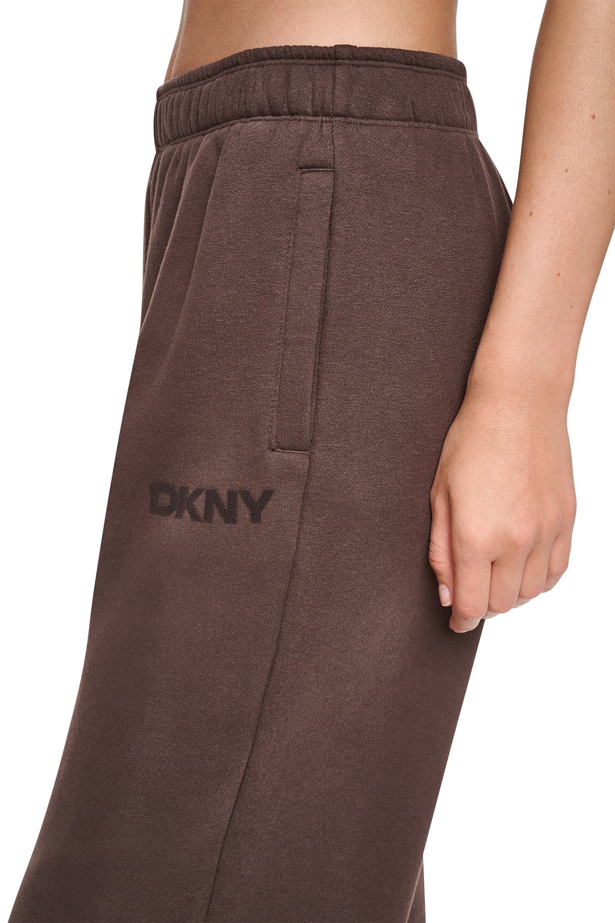 HIGH RISE FLOCKED LOGO RELAXED PANT Black/Black | DKNY