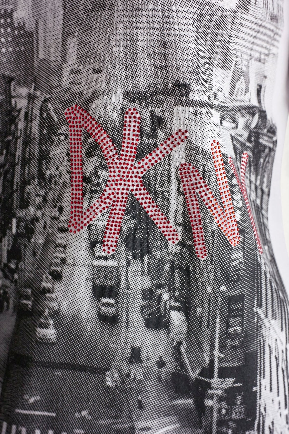 DKNY RHINESTONE NY STREETS LOGO TEE White/Black Punch | DKNY