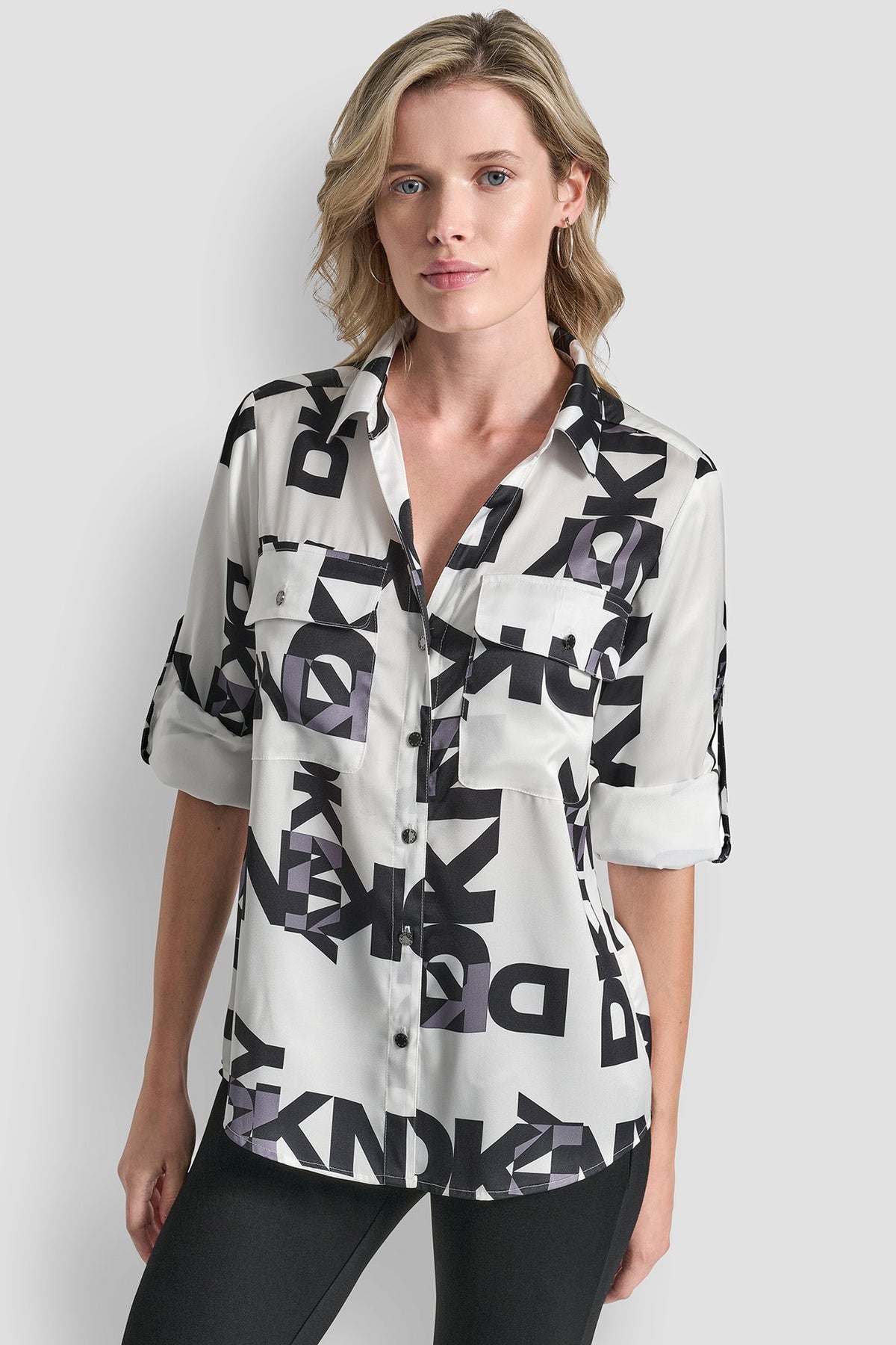 LOGO ROLL TAB SHIRT White/Black | DKNY