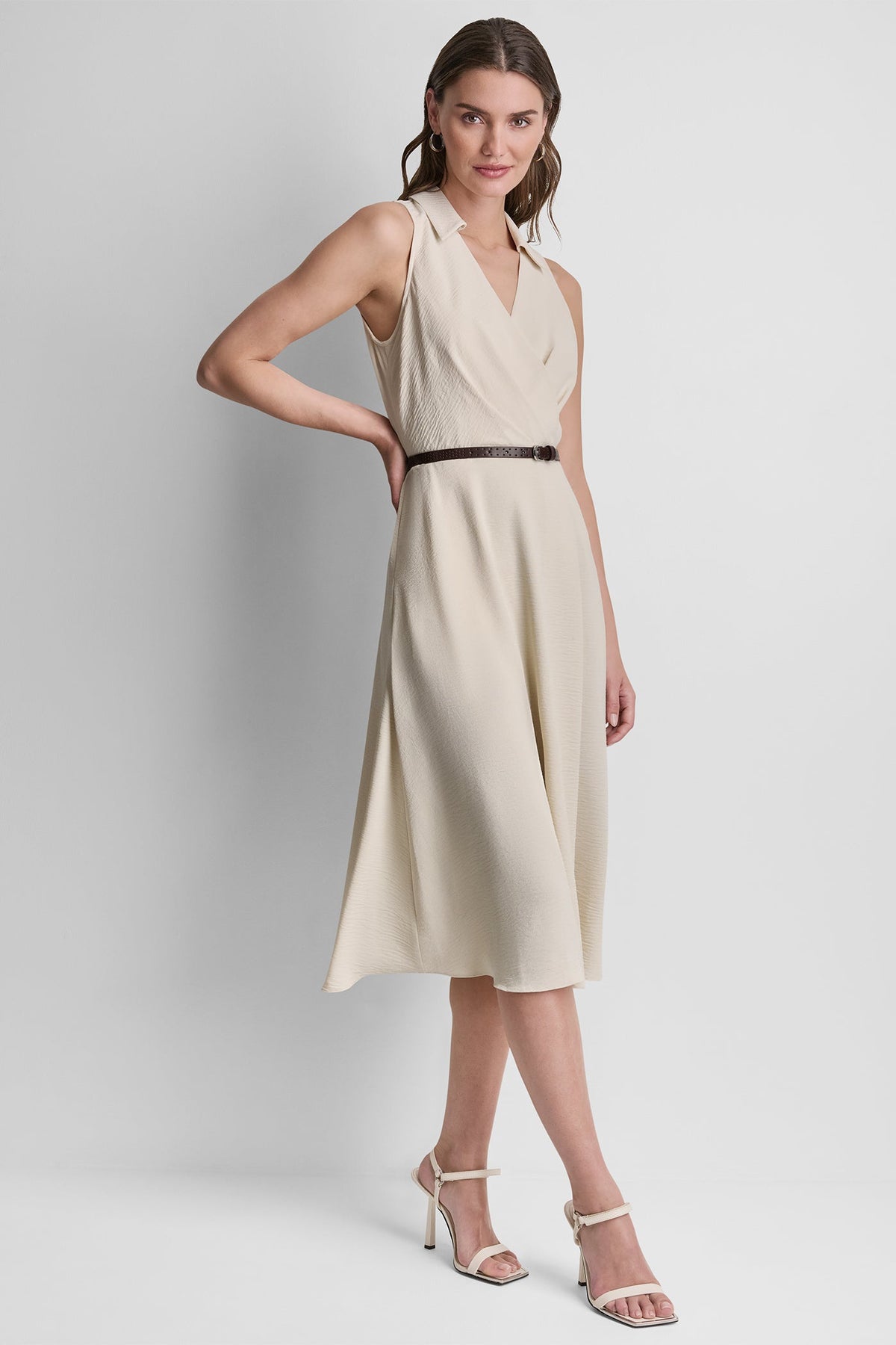 SLEEVELESS WRAP-EFFECT MIDI SHIRT DRESS Papyrus | DKNY