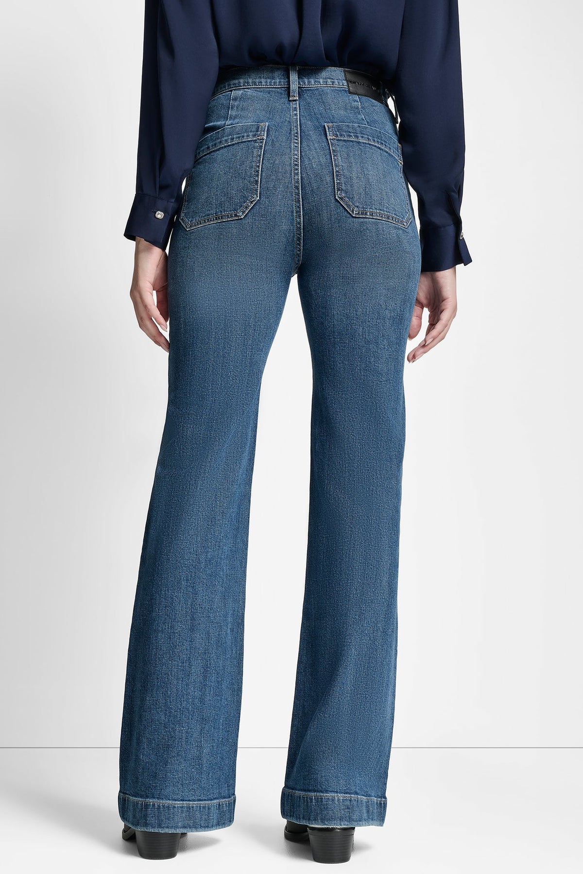 HIGH-RISE FLARE JEAN HYLAN | DKNY