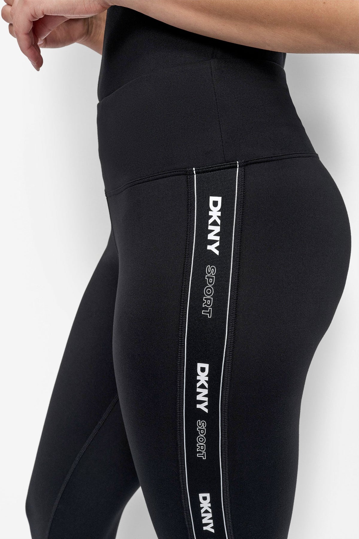 BALANCE COMPRESSION HIGH-WAIST 7/8 TIGHT WITH LOGO Black/Black | DKNY
