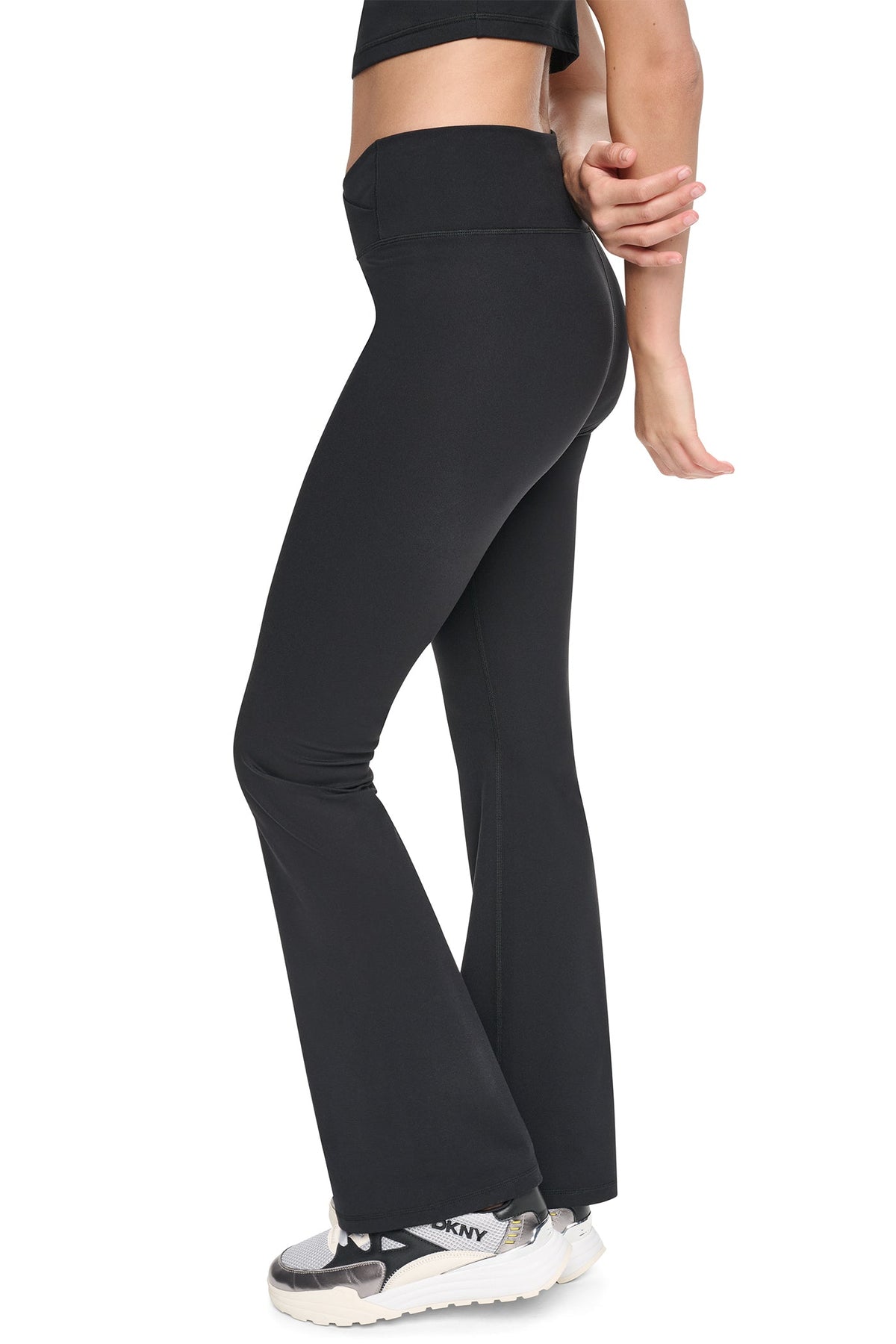 BALANCE COMPRESSION CROSSOVER FRONT FLARE PANT Black | DKNY