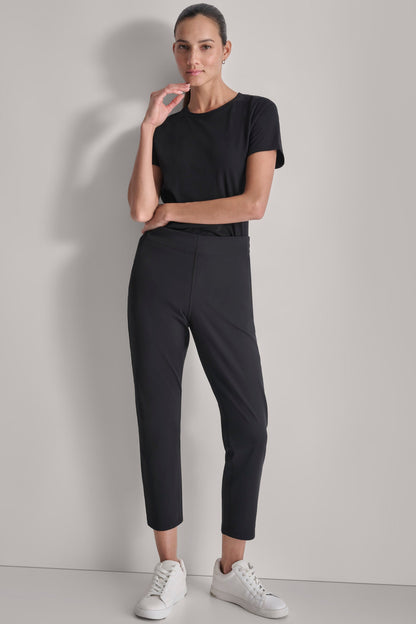 CROPPED MID-RISE BALANCE COMPRESSION SKINNY PANT Black | DKNY