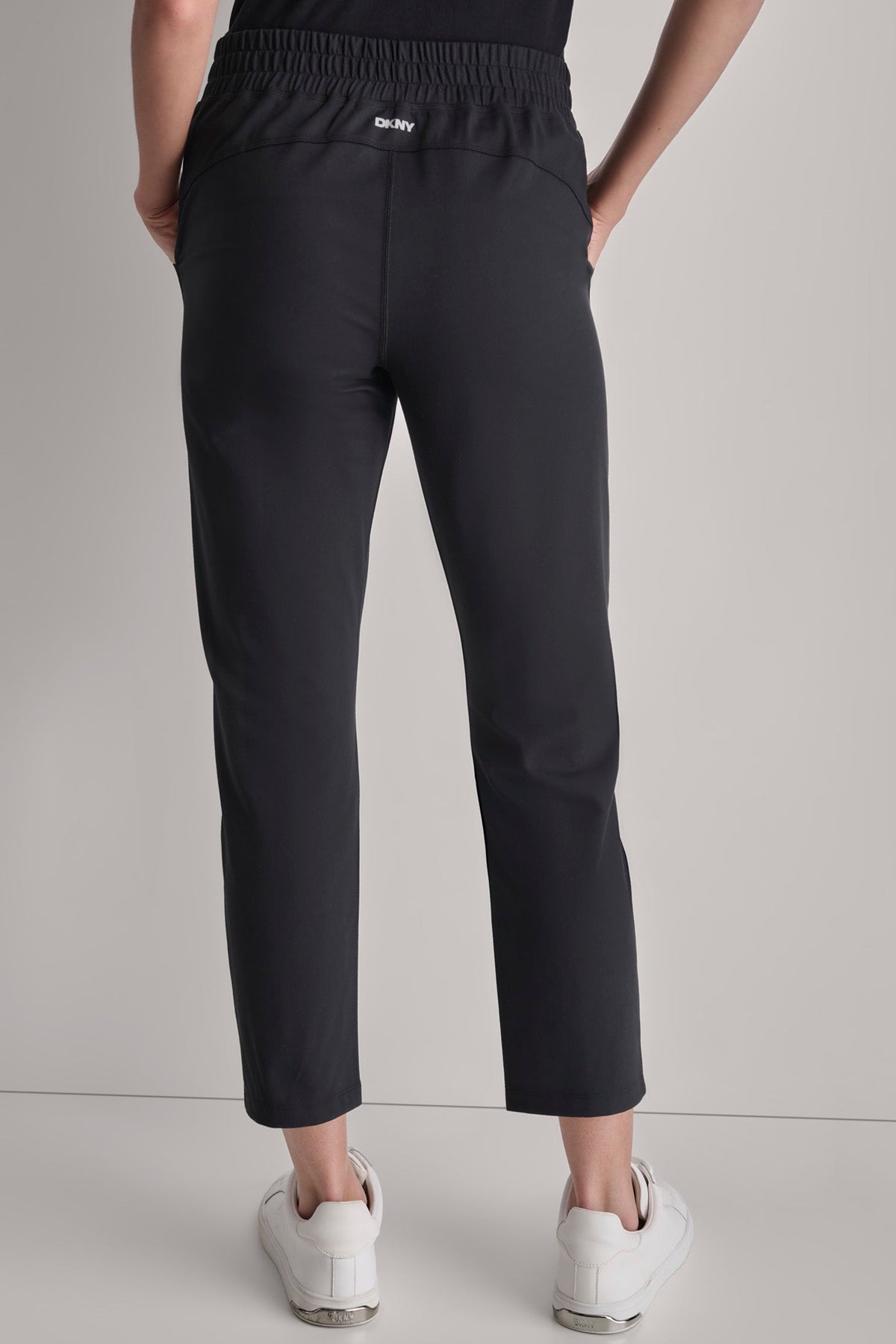 CROPPED MID-RISE BALANCE COMPRESSION SKINNY PANT Black | DKNY