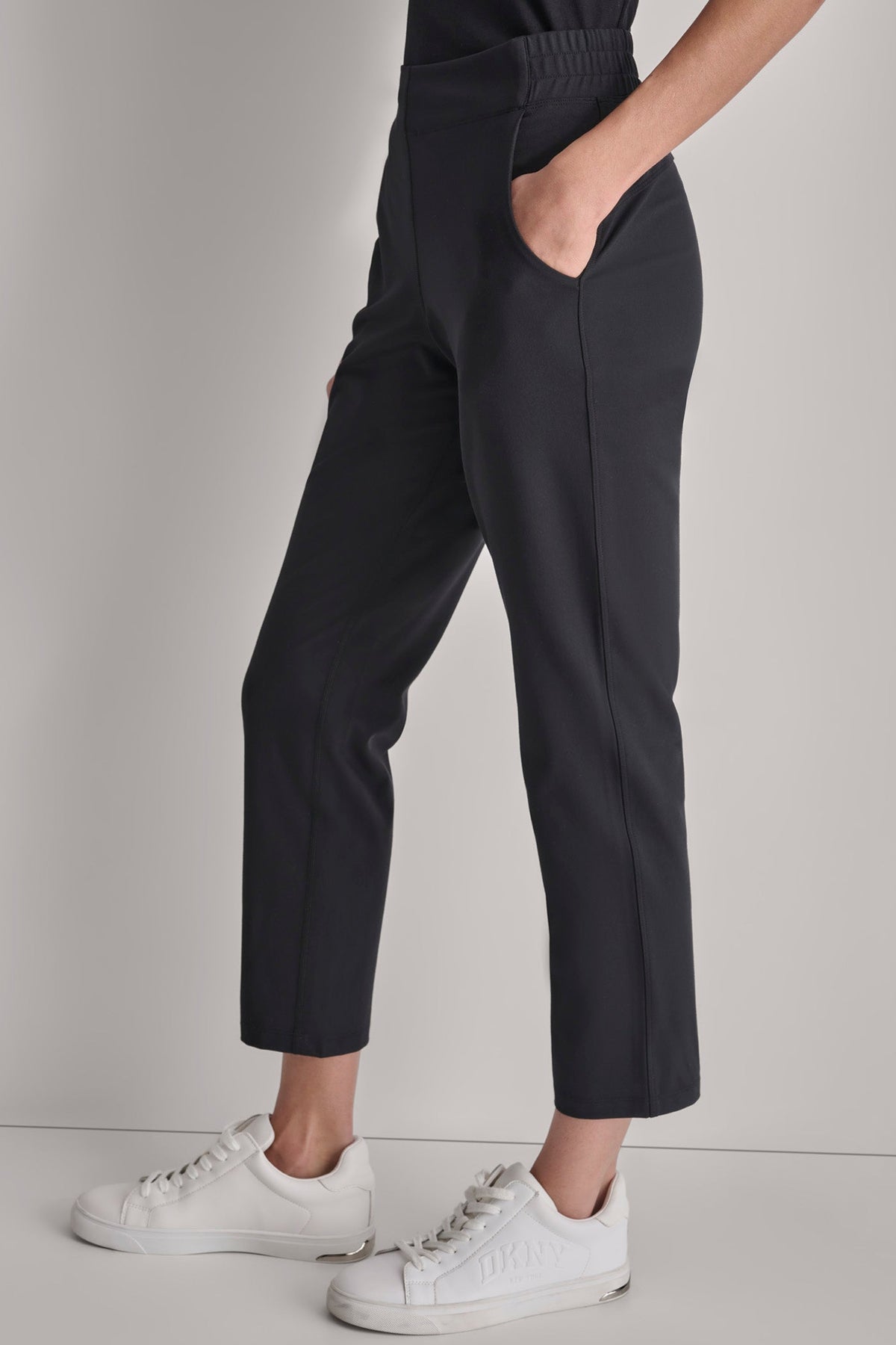 CROPPED MID-RISE BALANCE COMPRESSION SKINNY PANT Black | DKNY