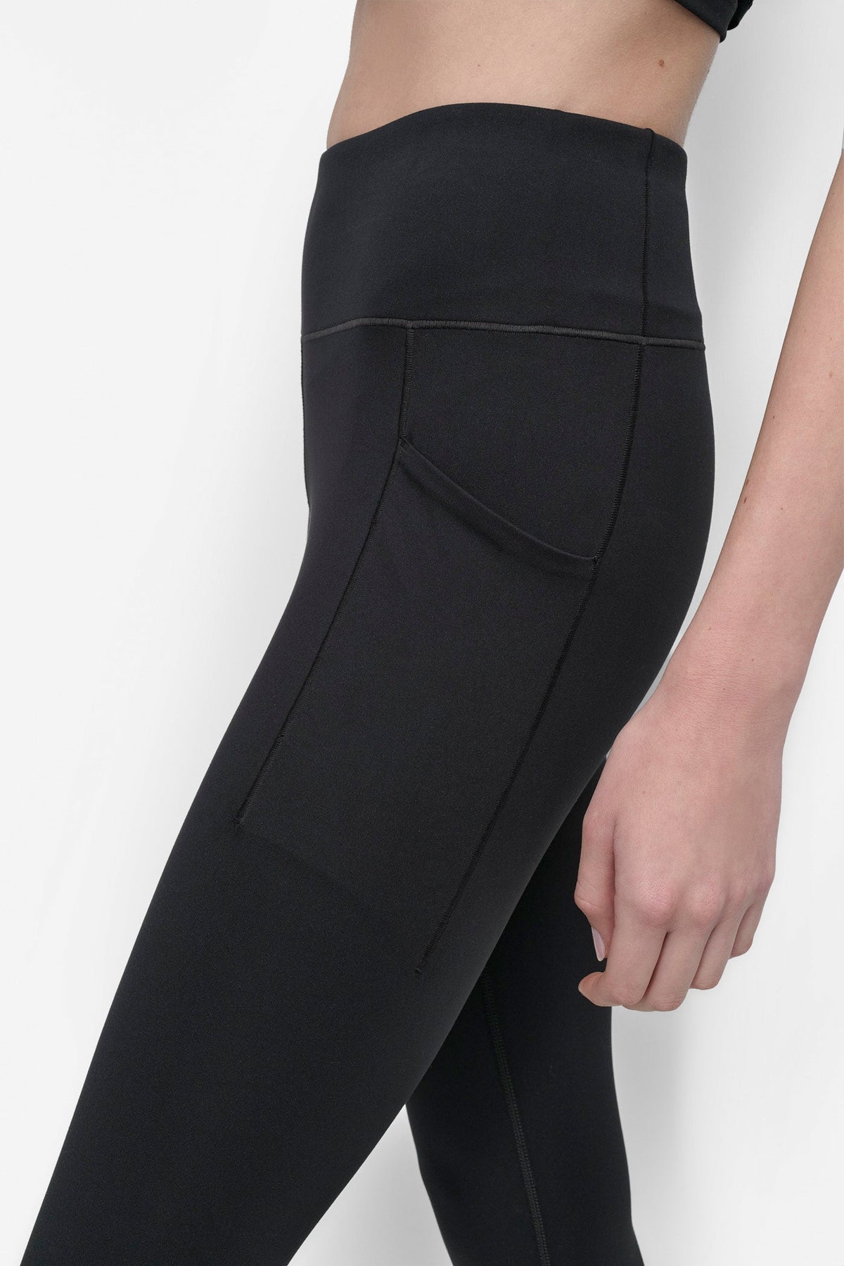 MID-RISE 7/8-LENGTH LEGGING Black | DKNY