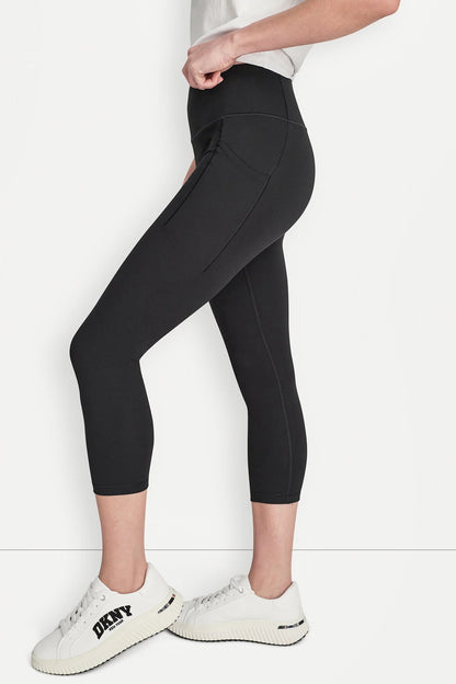 BALANCE COMPRESSION HIGH-WAIST CROPPED LEGGING Black | DKNY