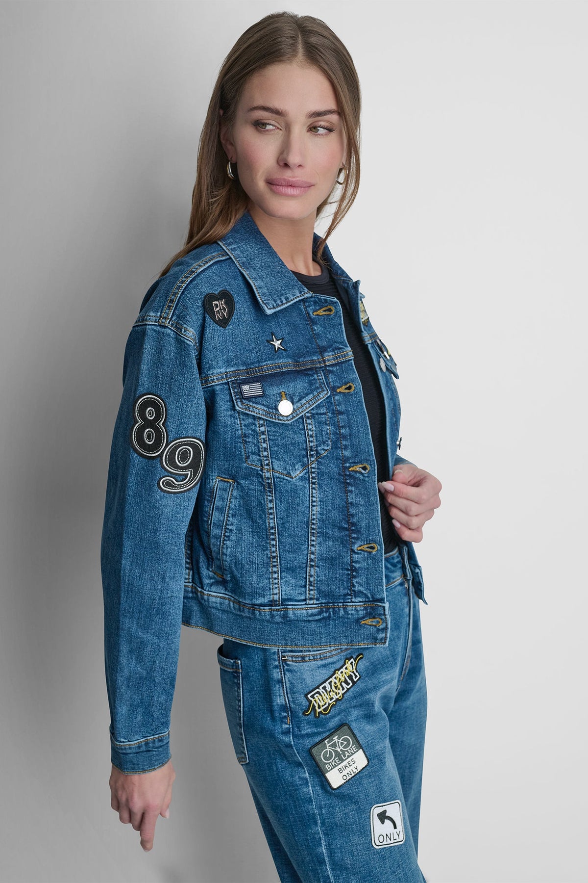 DENIM PINS AND PATCHES TRUCKER JACKET Tribeca | DKNY