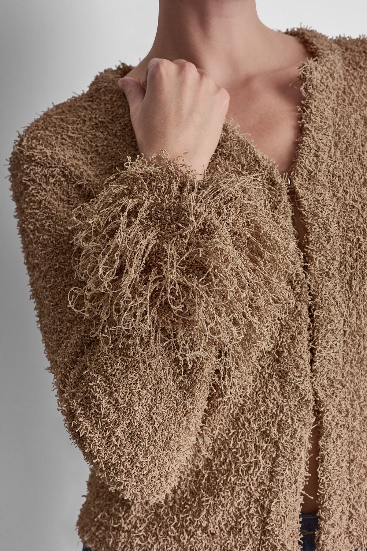 LONG SLEEVE FRINGE CARDIGAN Travertine | DKNY