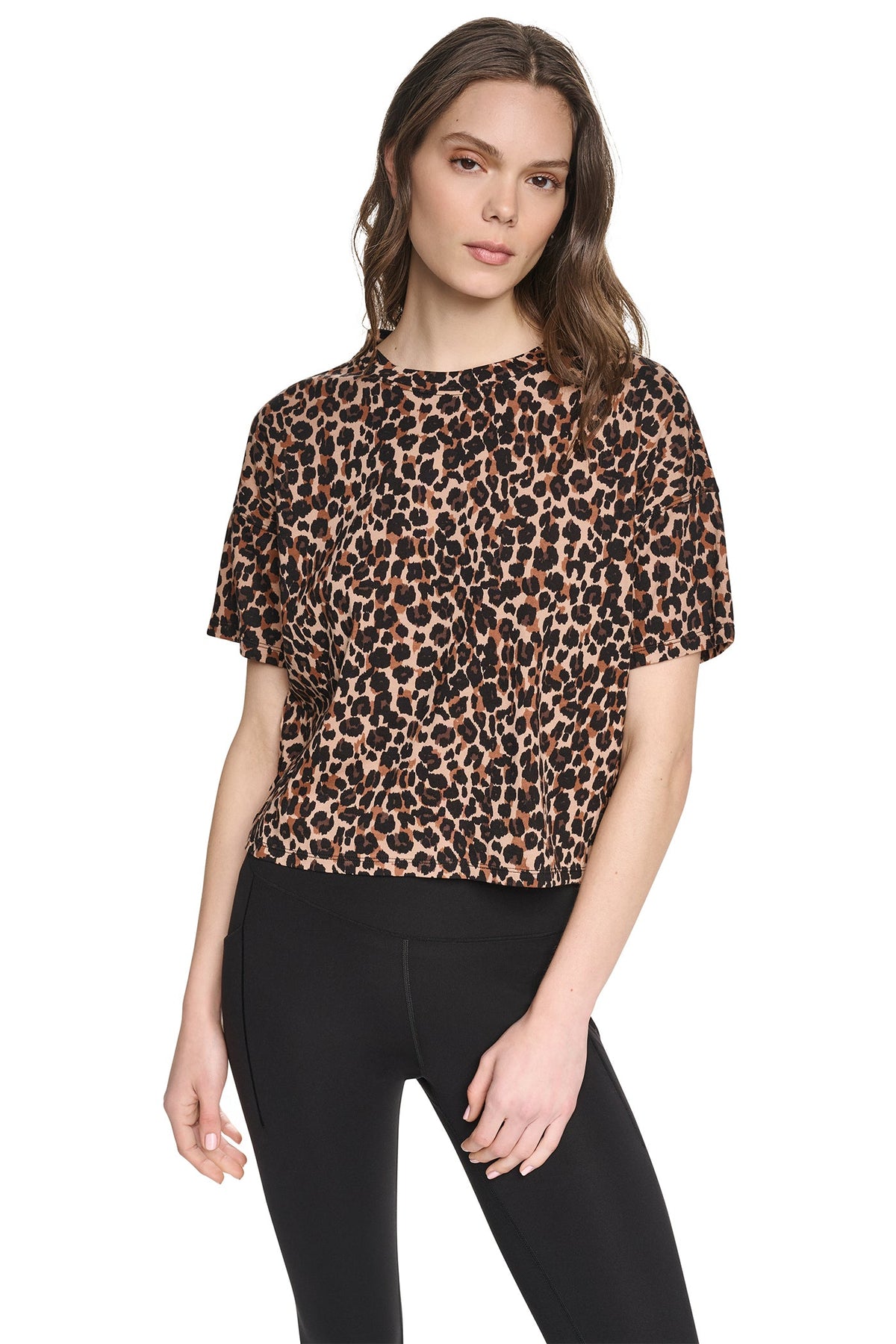 CROPPED ANIMAL PRINT TEE Leopard Caramel | DKNY