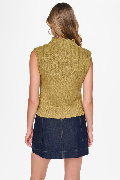 RIBBED MOCK-NECK SWEATER VEST Eggnog | DKNY