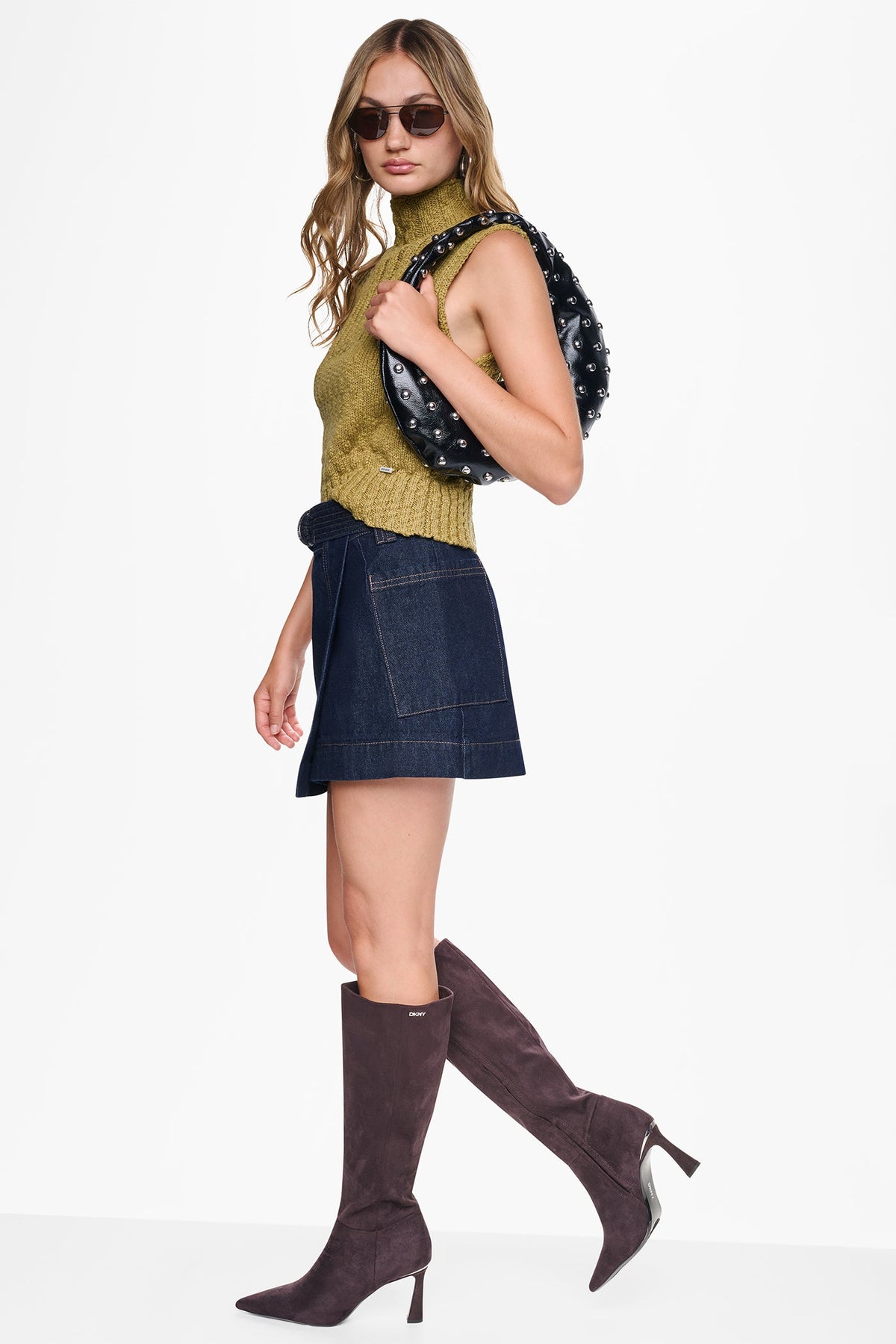 RIBBED MOCK-NECK SWEATER VEST Eggnog | DKNY