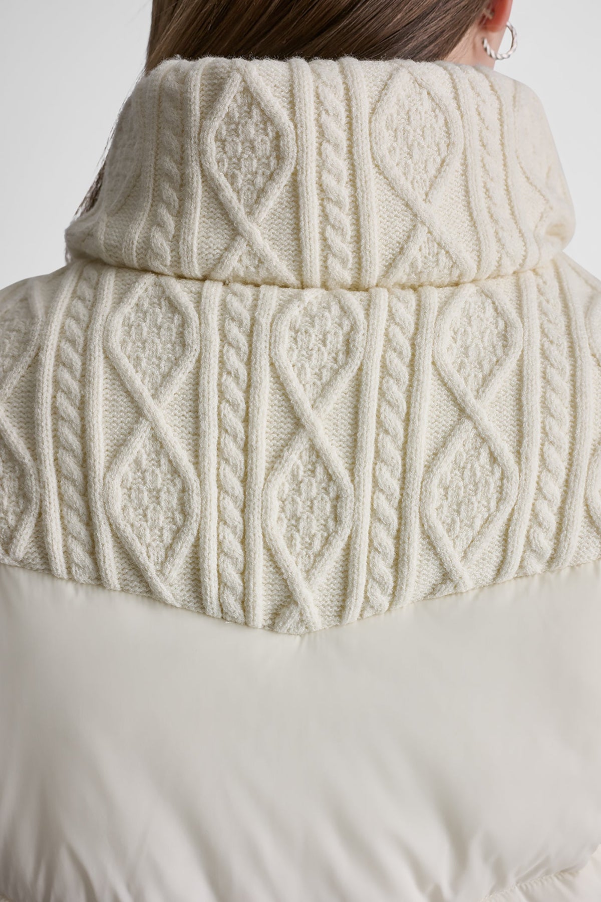 CABLE KNIT MOCK NECK PUFFER JACKET Eggnog | DKNY