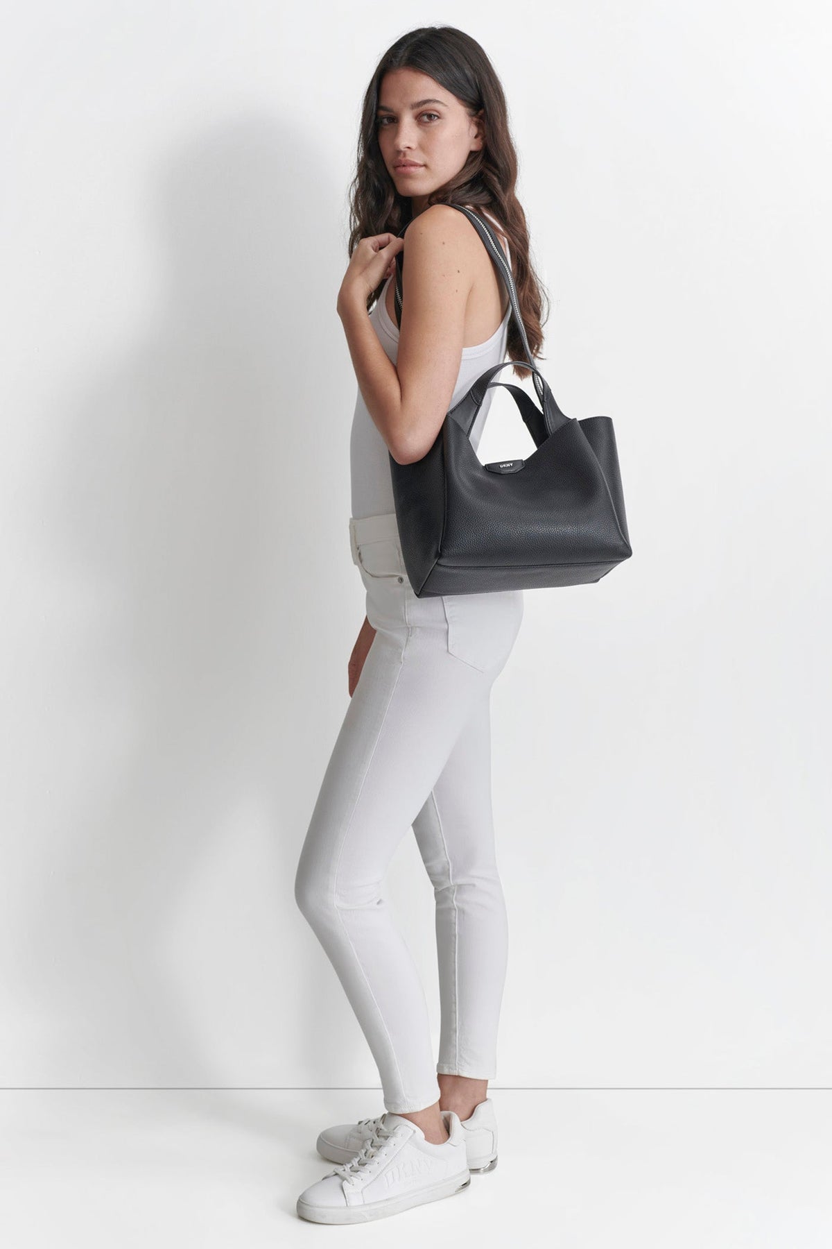 WILLA SATCHEL Aged Wine | DKNY