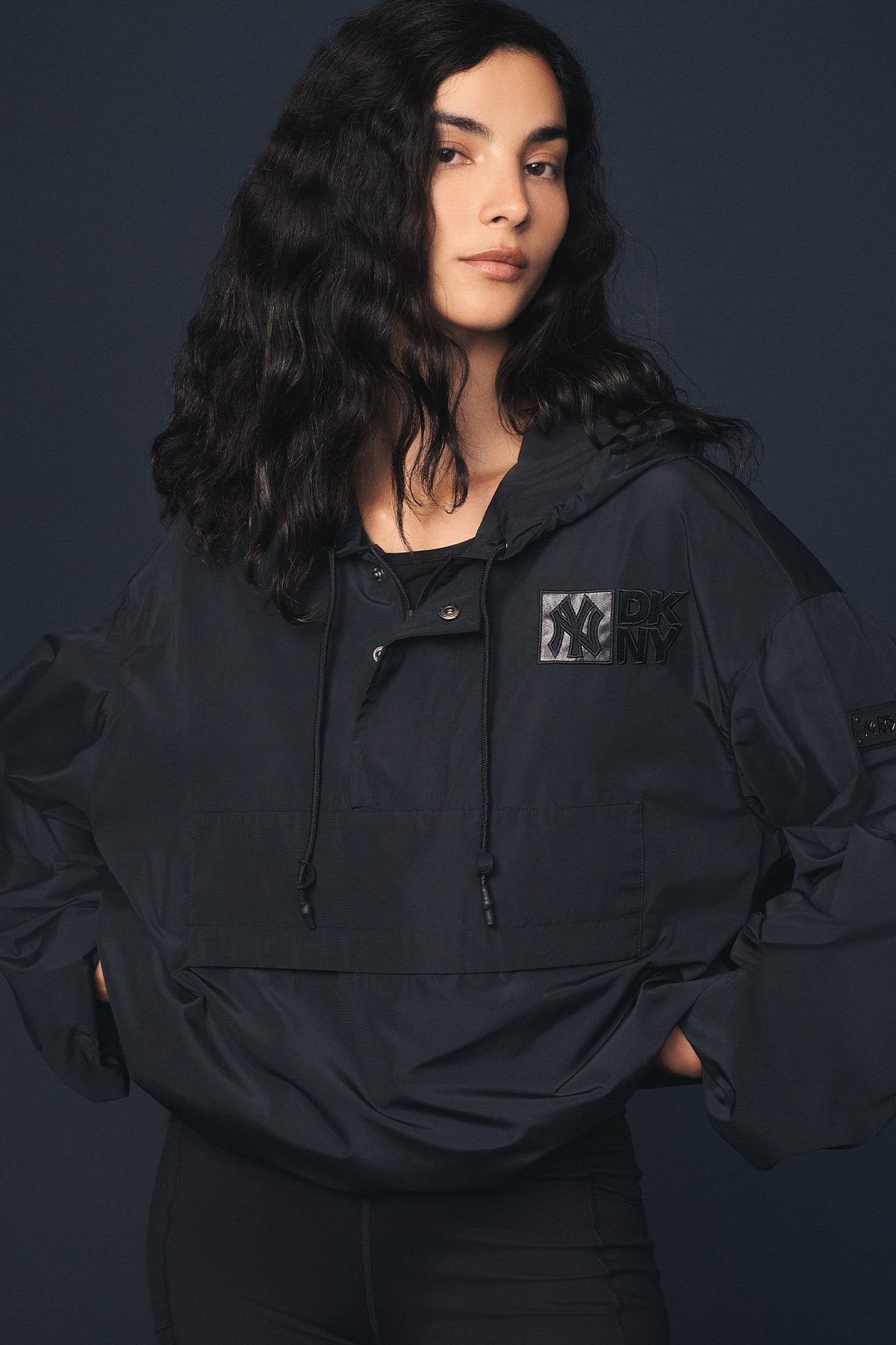 DKNY X YANKEES HALF-ZIP JACKET Black | DKNY