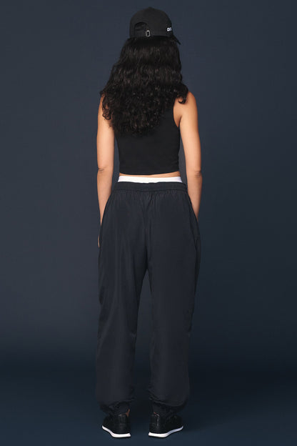 DKNY X YANKEES EMBROIDERED TRACK PANT Black | DKNY