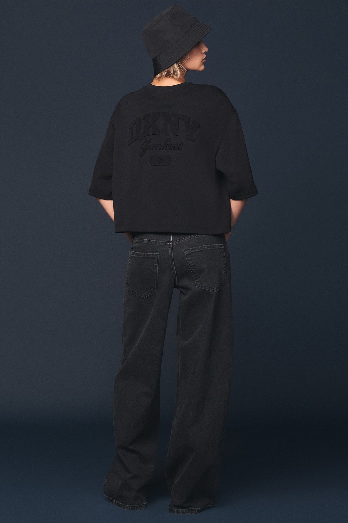 DKNY X YANKEES CROPPED TEE Black | DKNY