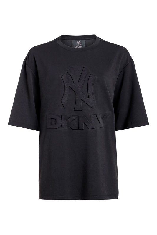 DKNY X YANKEES SHORT-SLEEVE EMBOSSED TEE Black | DKNY