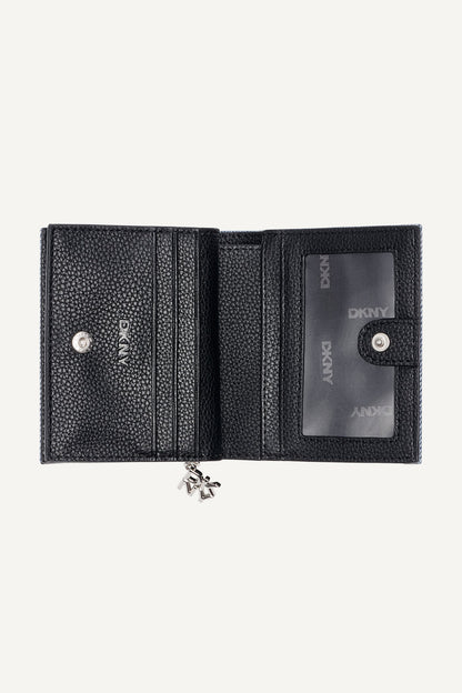SARAH BIFOLD ZIP WALLET Denim/Black | DKNY