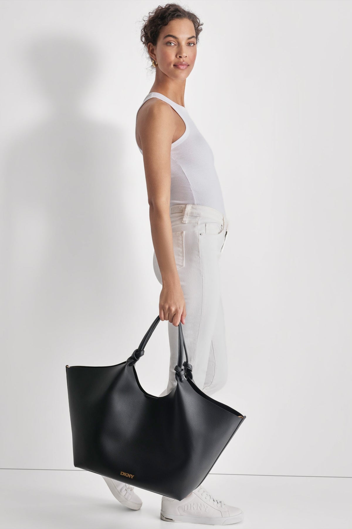 PAULA EXTRA LARGE COMMUTER TOTE Black | DKNY