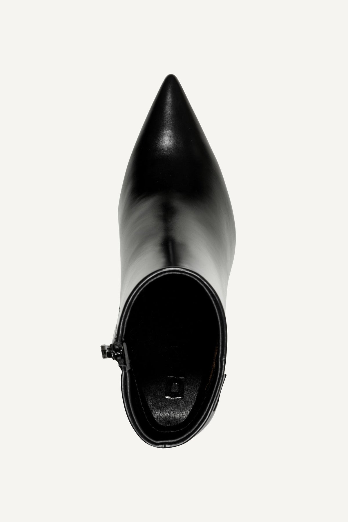 CARYANN HEELED BOOTIE Black | DKNY