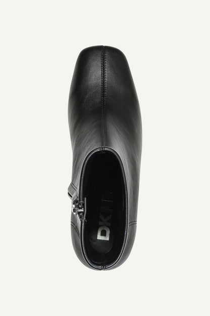 CHIARA HEELED BOOTIE Black | DKNY