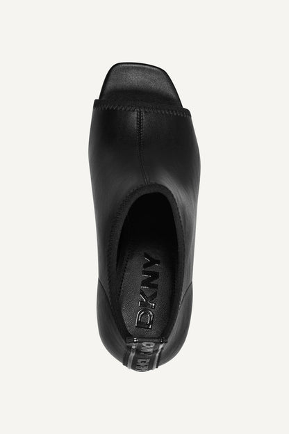 BRYNNA SANDAL BOOTIE Black | DKNY