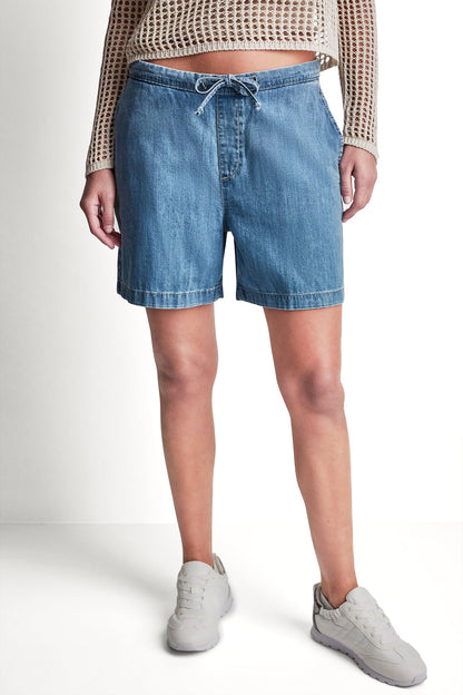 MID-RISE RELAXED DENIM SHORT WITH DRAWCORD Paladino | DKNY