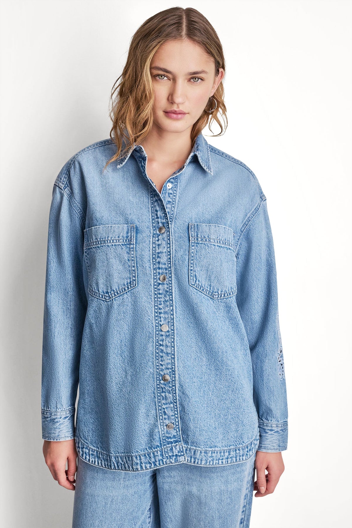 DENIM SHIRT WITH LOGO CUTOUT Eden | DKNY