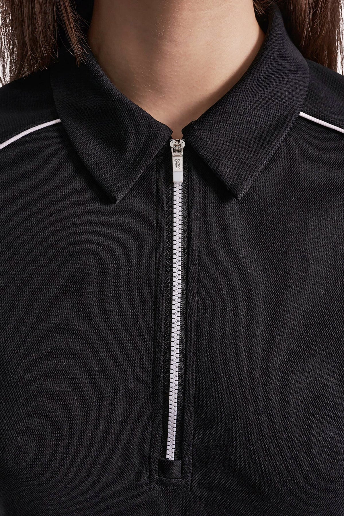 HALF-ZIP POLO DRESS WITH CONTRAST PIPING White/Black | DKNY