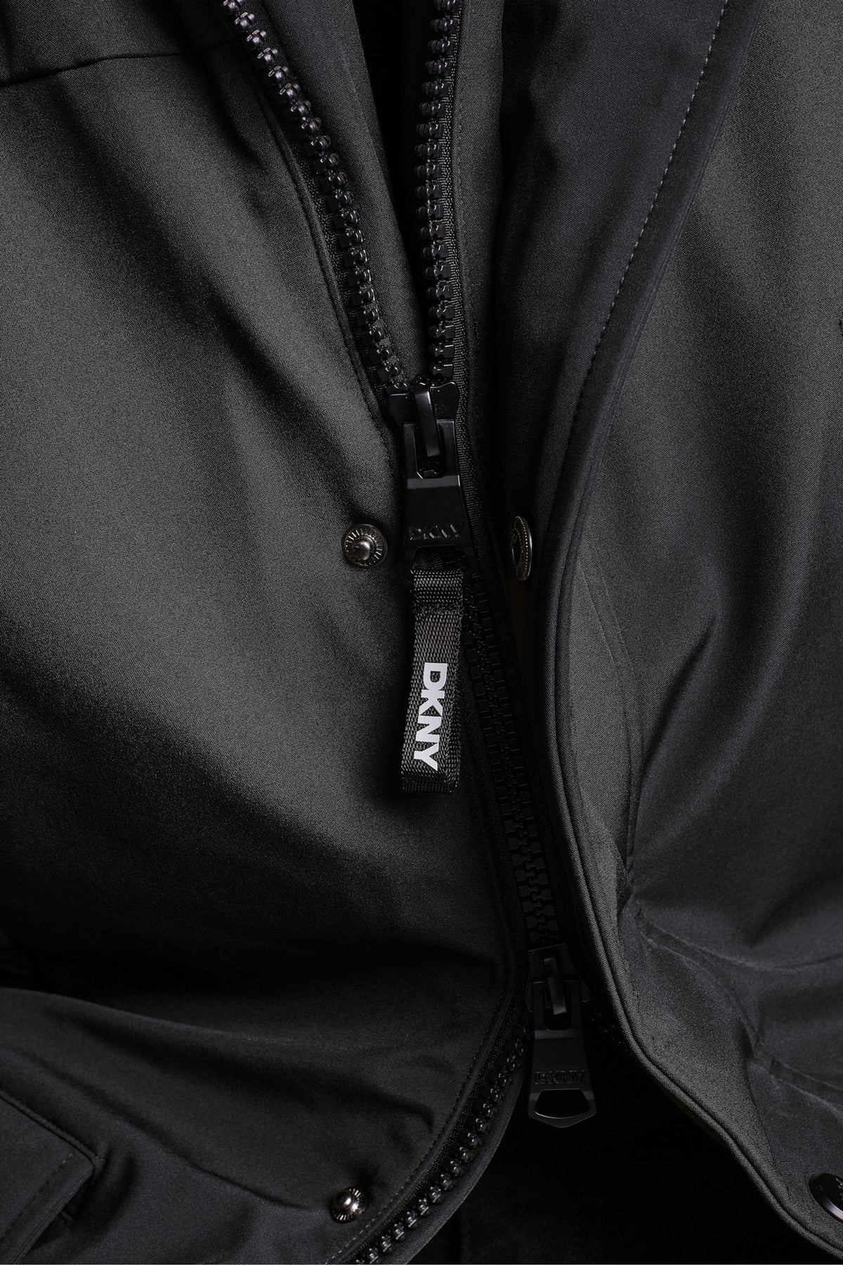 HEAVY WEIGHT URBAN PARKA Black | DKNY