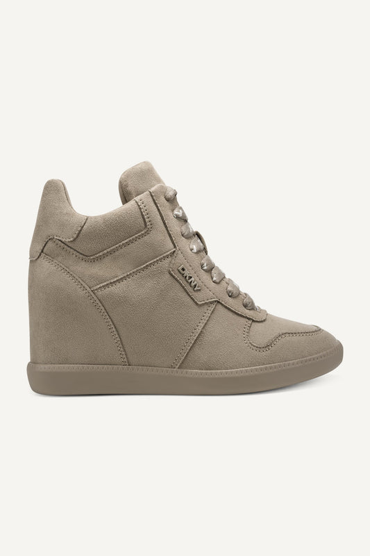 SEREINA LACE UP SNEAKER Antelope | DKNY