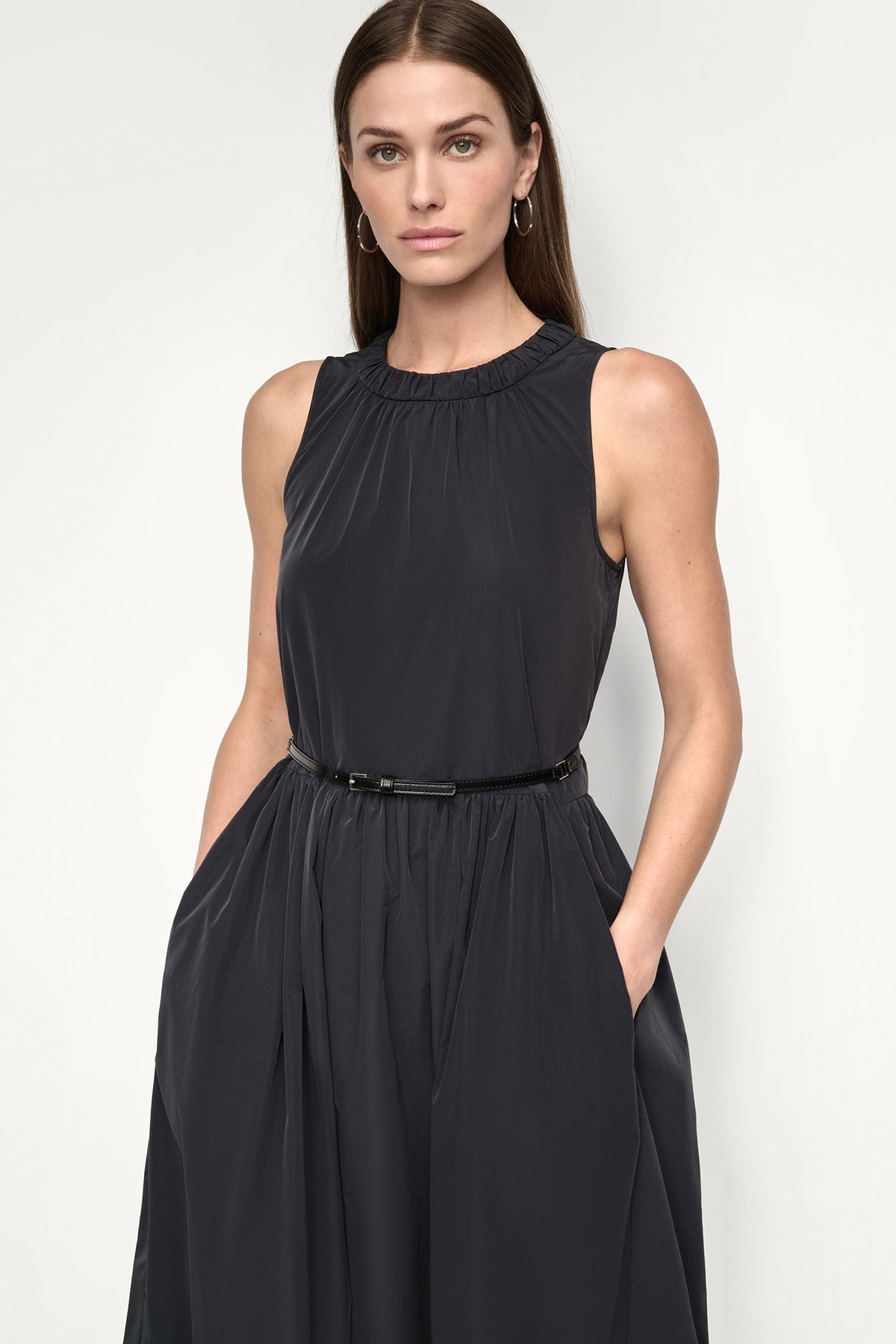 SLEEVELESS GATHERED MIDI A-LINE DRESS Black | DKNY