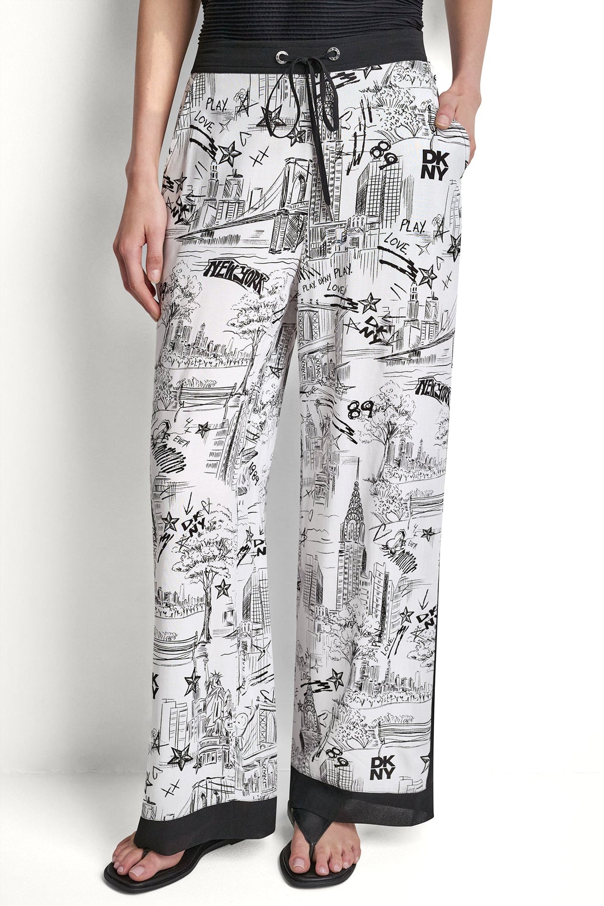 PRINTED DRAWSTRING WIDE LEG PANT NY Toile Black | DKNY