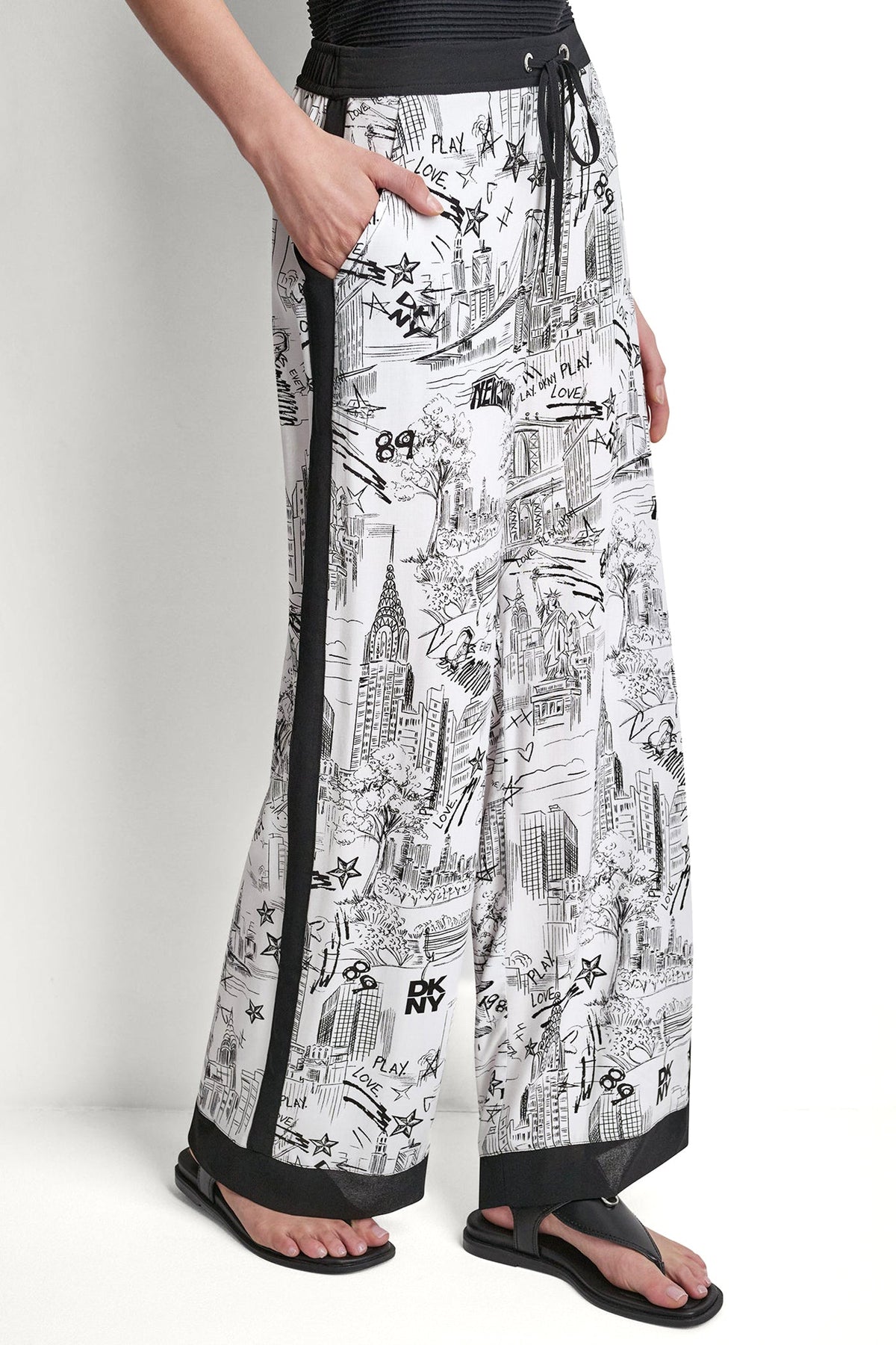 PRINTED DRAWSTRING WIDE LEG PANT NY Toile Black | DKNY