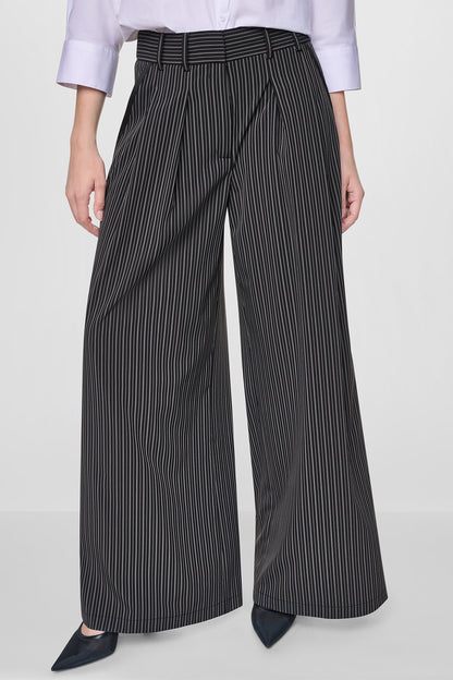 PINSTRIPE PLEATED STRAIGHT LEG COMMUTER PANT Black/Ivory | DKNY