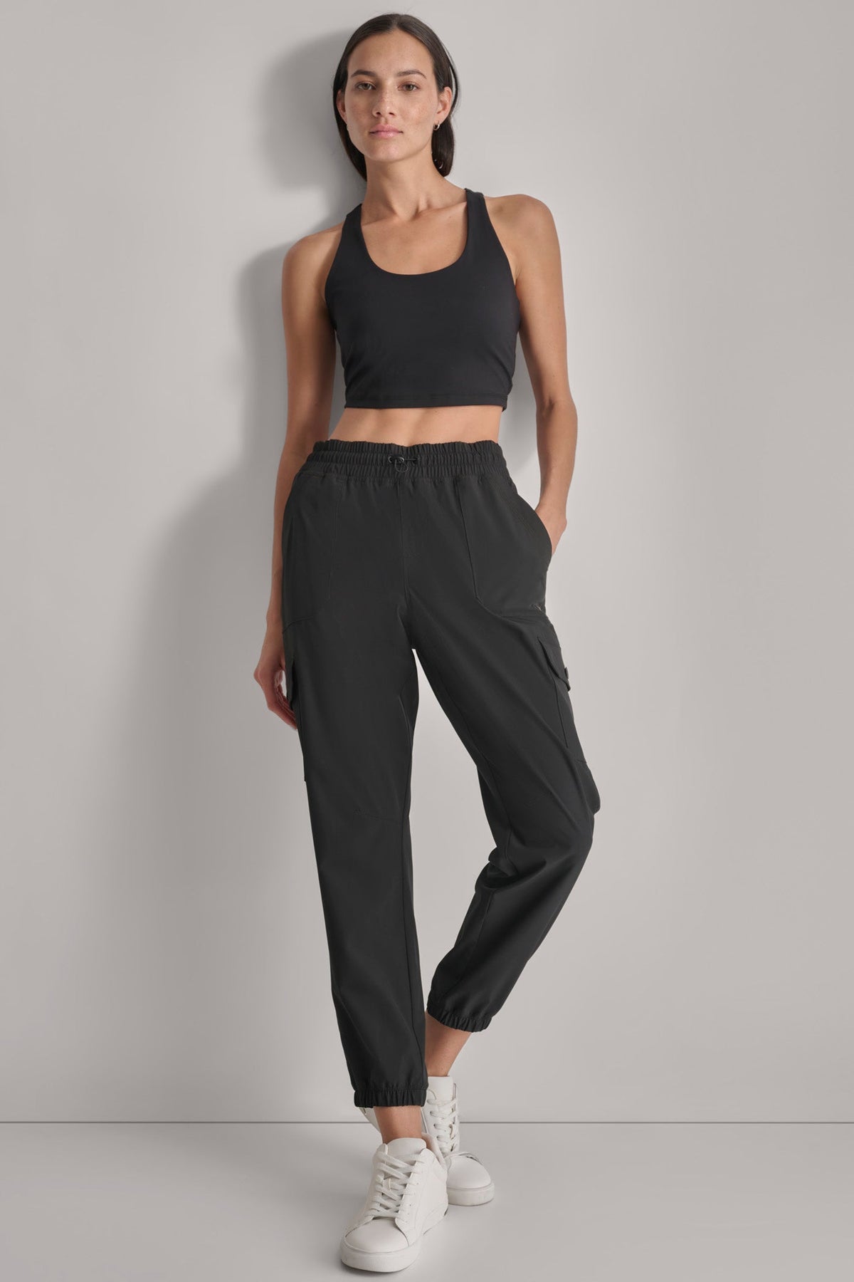 HIGH-RISE RELAXED CARGO JOGGER Pebble | DKNY