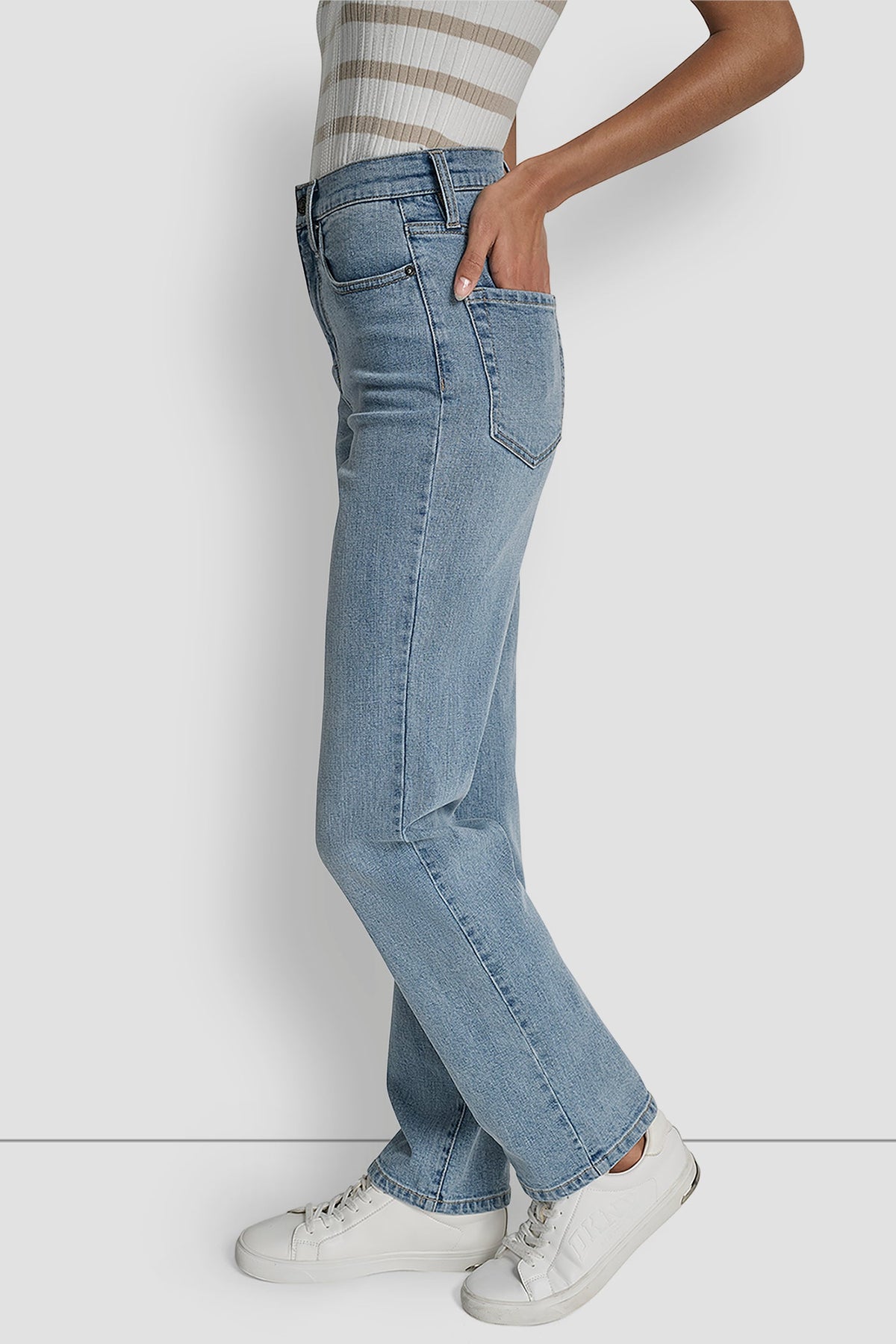 HIGH-RISE CLASSIC STRAIGHT BRYANT WASH | DKNY