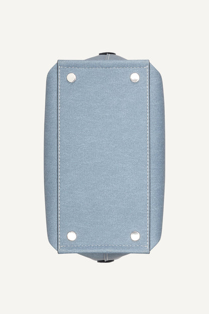 NICOLE DENIM LOGO BUCKET BAG Denim | DKNY