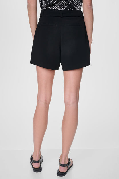 BELTED PATCH POCKET CREPE SHORTS Black | DKNY