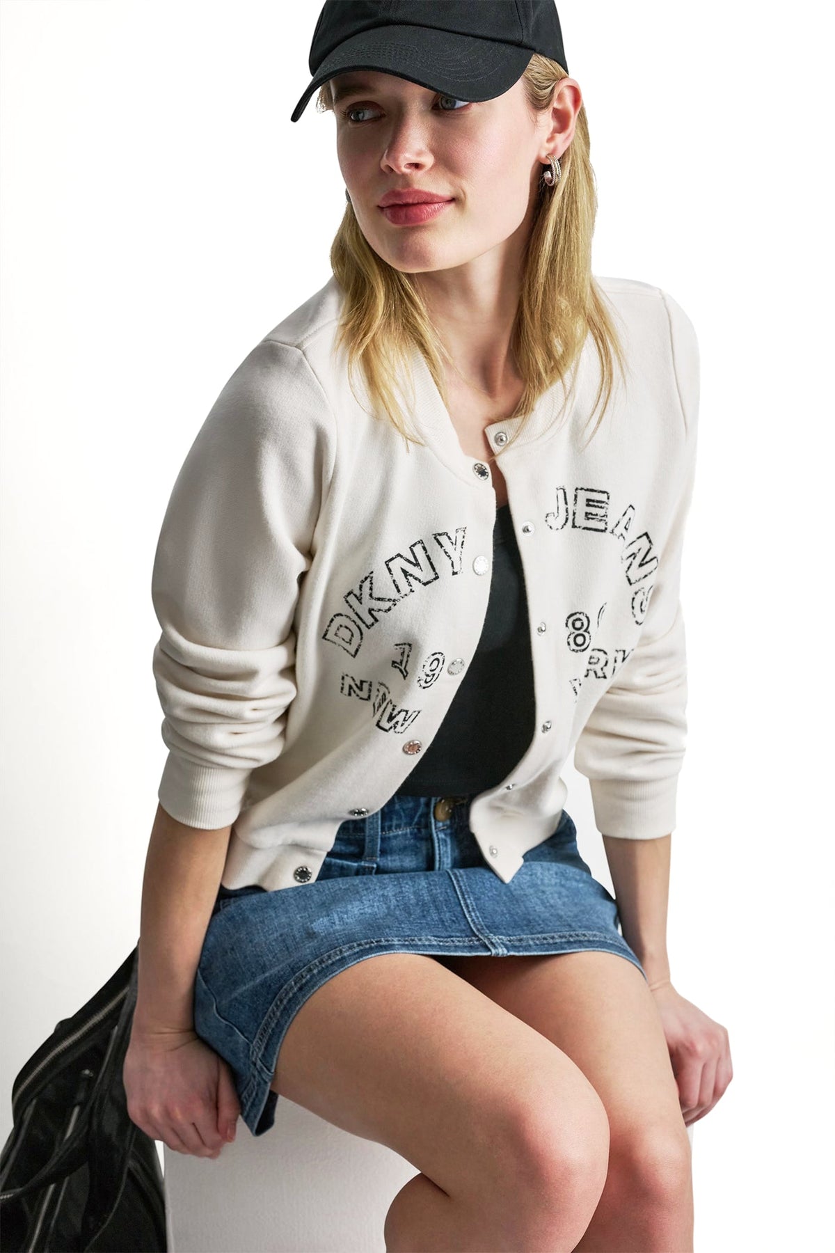 BUTTON FRONT SHRUNKEN LOGO JACKET Eggnog | DKNY