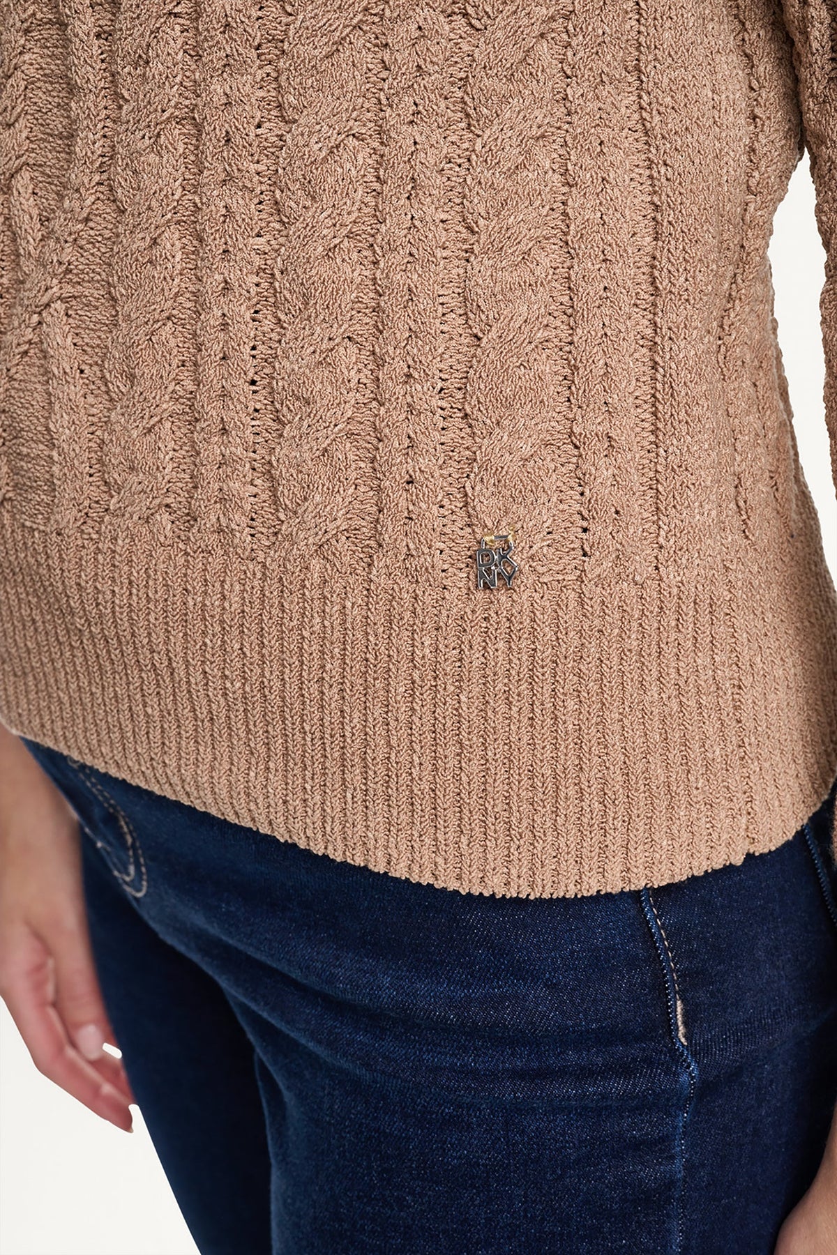 ONE SHOULDER CABLE KNIT SWEATER Travertine | DKNY