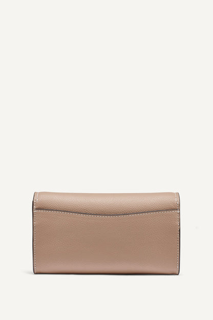 NICOLE FLAP CROSSBODY Black/Silver | DKNY